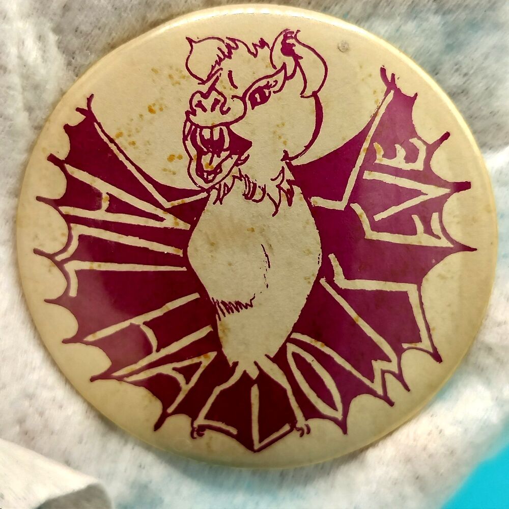 Halloween Vintage Fanged Vampire Bat All Hallows Eve 70s Pin Button Pinback